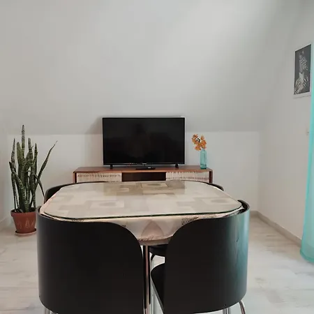 Apartment Hexagonal En *