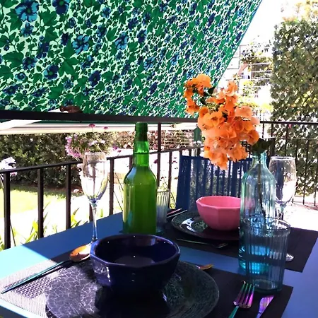 Hexagonal En Apartamento *
